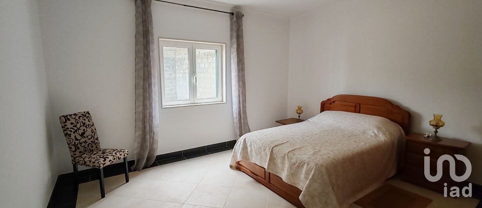 House T4 in Pedrógão Grande of 281 m²