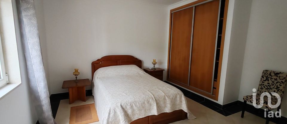 House T4 in Pedrógão Grande of 281 m²