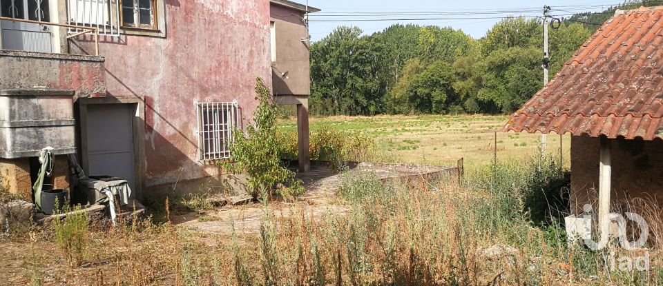 Gîte T5 à Maçãs de Dona Maria de 331 m²