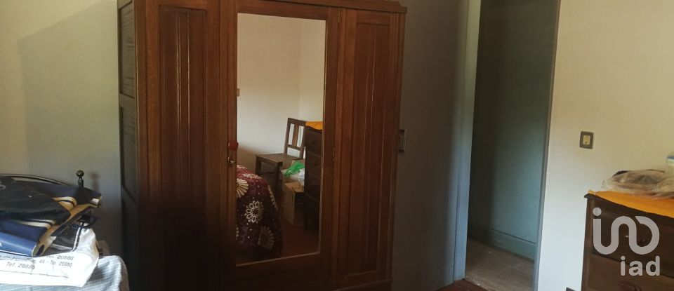 Gîte T5 à Maçãs de Dona Maria de 331 m²