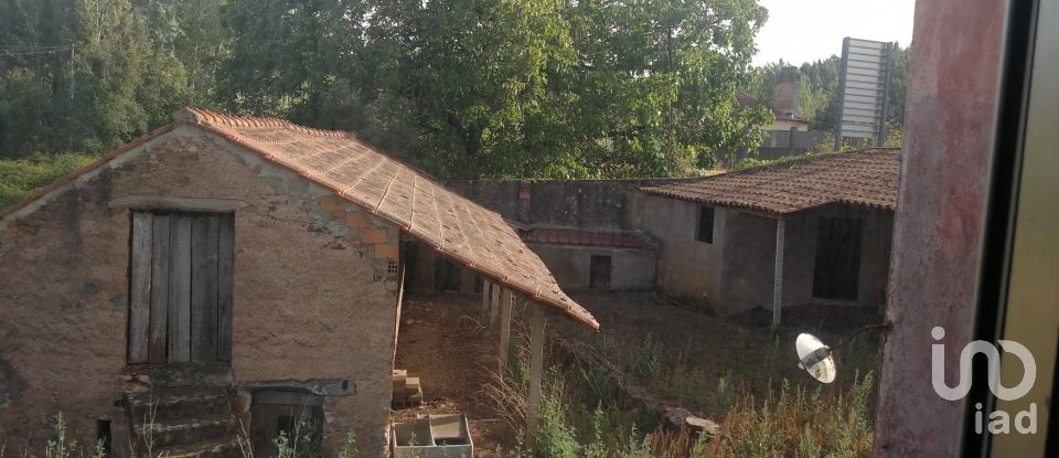 Gîte T5 à Maçãs de Dona Maria de 331 m²