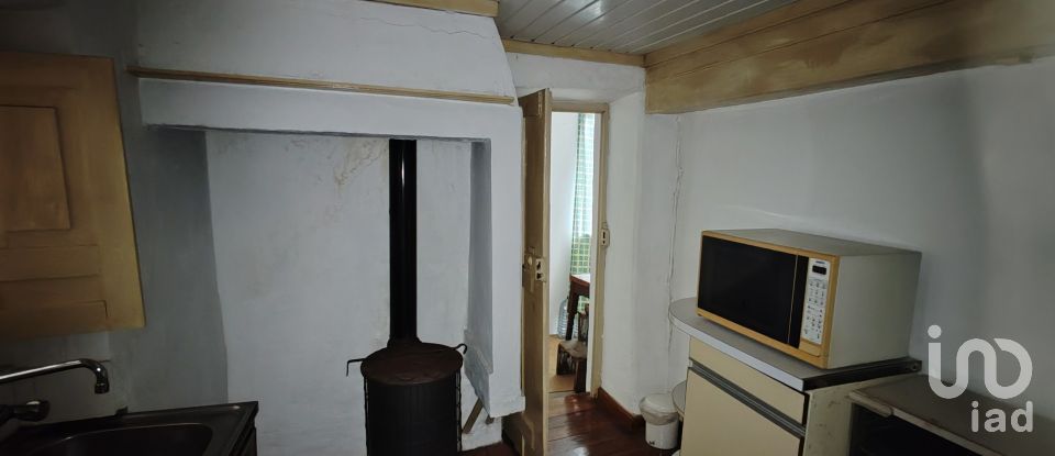 Moradia T2 em Góis de 61 m²