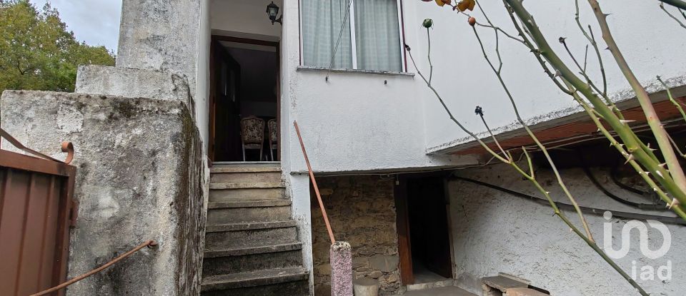 Moradia T2 em Góis de 61 m²