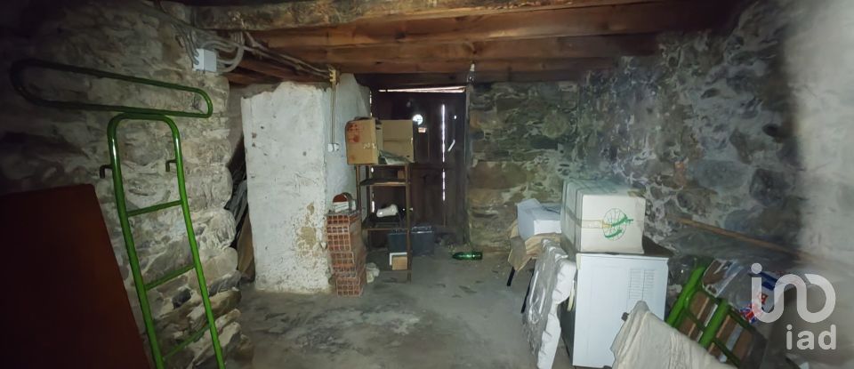 Moradia T2 em Góis de 61 m²