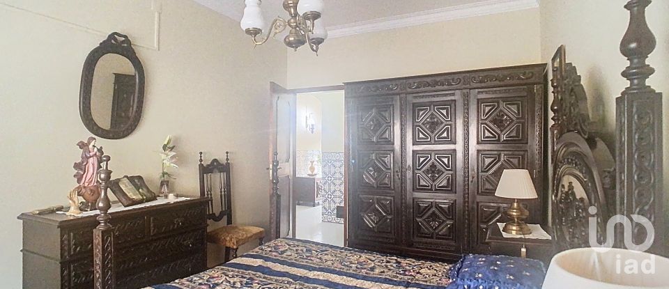 House T3 in Nossa Senhora da Conceição e São Bartolomeu of 298 m²