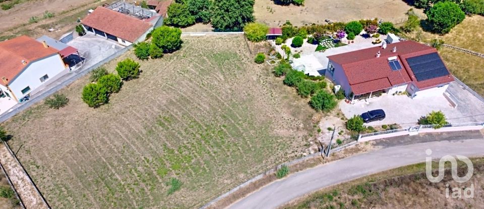 Maison T4 à Évora de Alcobaça de 175 m²