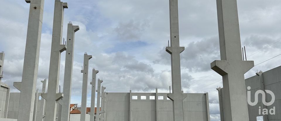 Terreno urbano em Lamego (Almacave e Sé) de 6 583 m²