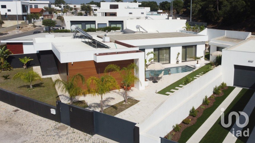 House T3 in Setúbal (São Sebastião) of 178 m²