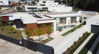 House T3 in Setúbal (São Sebastião) of 178 m²
