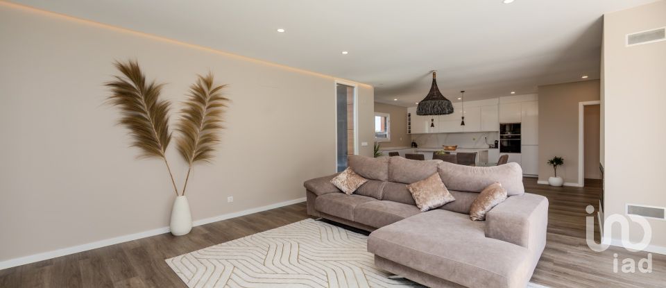 House T3 in Setúbal (São Sebastião) of 178 m²