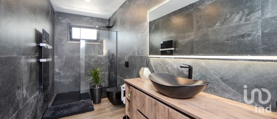 House T3 in Setúbal (São Sebastião) of 178 m²