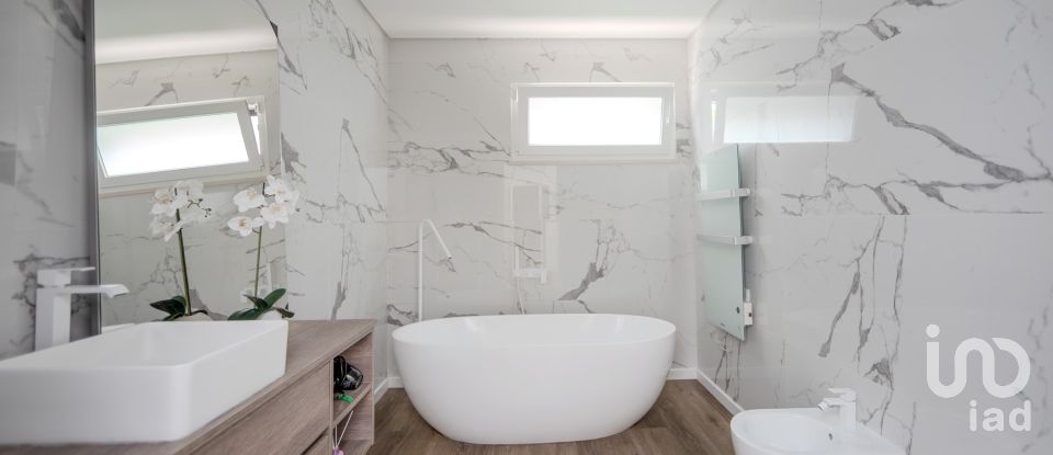 House T3 in Setúbal (São Sebastião) of 178 m²