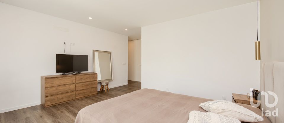 House T3 in Setúbal (São Sebastião) of 178 m²