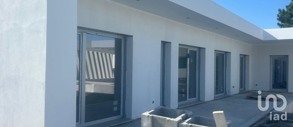 House T4 in Nadadouro of 230 m²