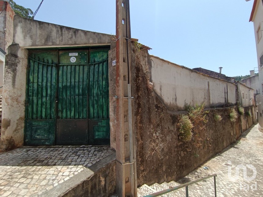 Land in Alenquer (Santo Estêvão e Triana) of 950 m²