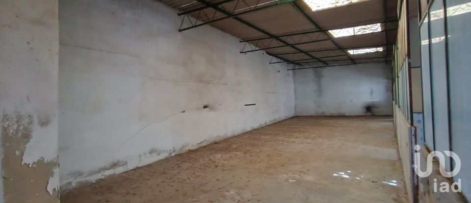 Land in Alenquer (Santo Estêvão e Triana) of 950 m²