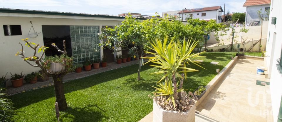 Maison T3 à Ribeirão de 210 m²