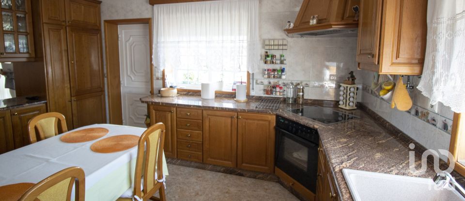 Maison T3 à Ribeirão de 210 m²