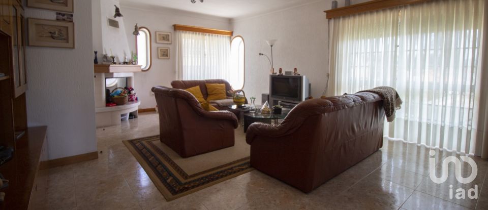 Maison T3 à Ribeirão de 210 m²