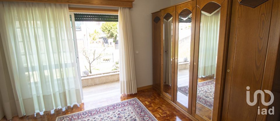 Maison T3 à Ribeirão de 210 m²