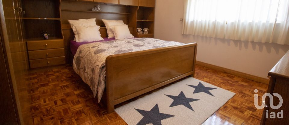 Maison T3 à Ribeirão de 210 m²