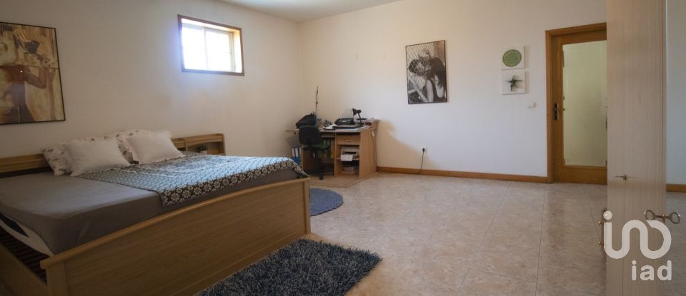 Maison T3 à Ribeirão de 210 m²