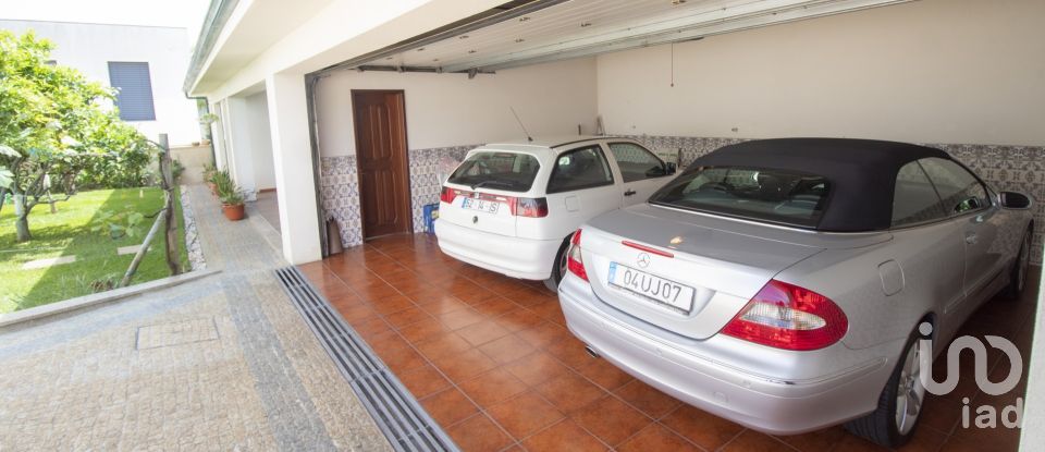 Maison T3 à Ribeirão de 210 m²