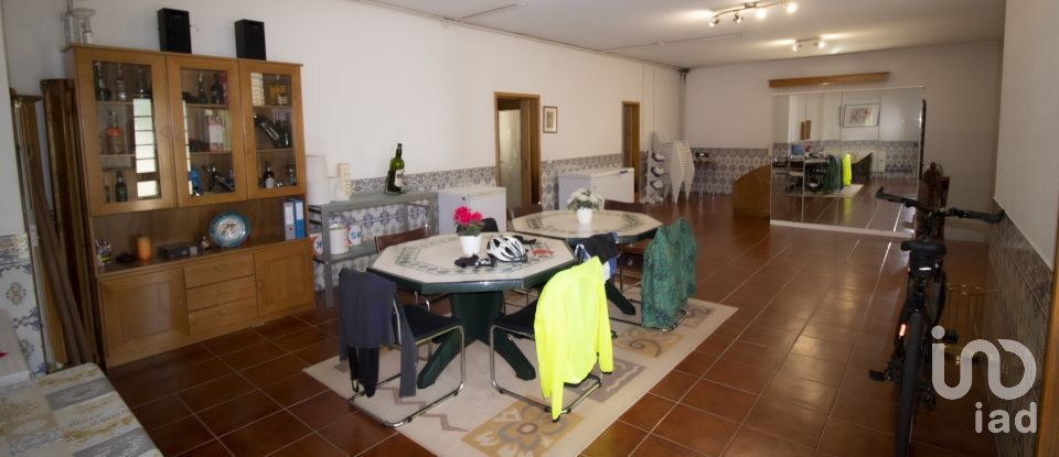 Maison T3 à Ribeirão de 210 m²