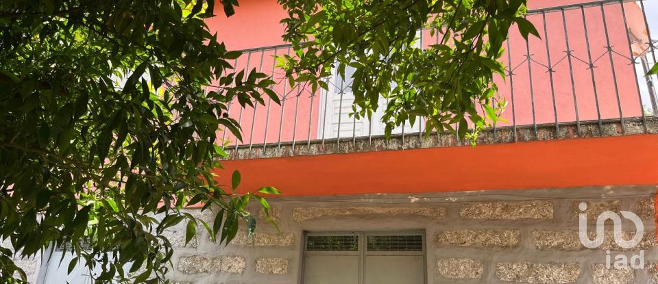 Casa T2 em Rendufinho de 200 m²