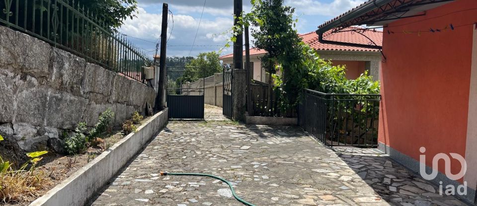 Casa T2 em Rendufinho de 200 m²