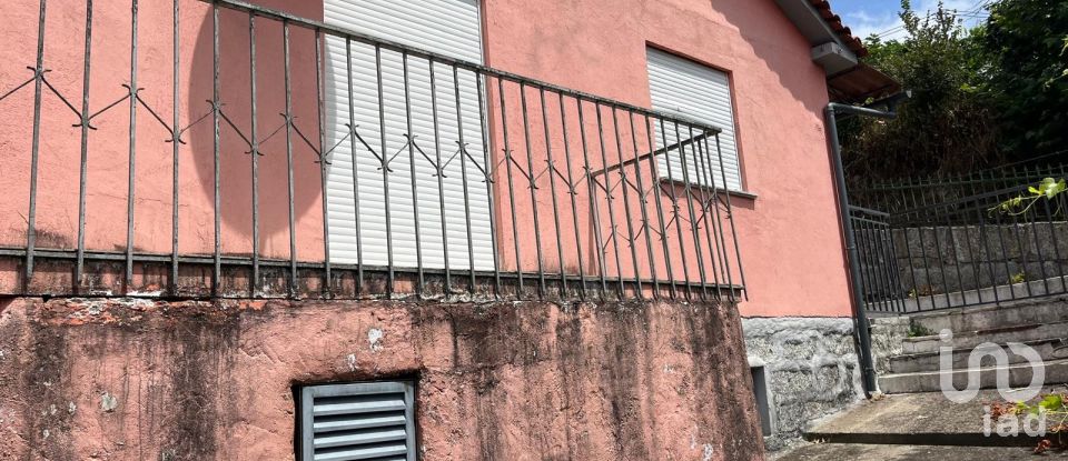 Casa T2 em Rendufinho de 200 m²