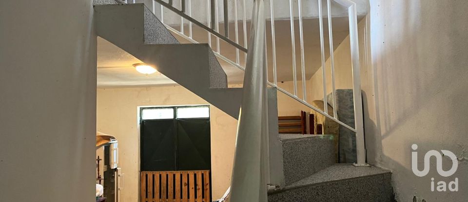 Casa T2 em Rendufinho de 200 m²