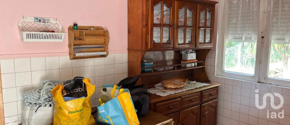 Casa T2 em Rendufinho de 200 m²