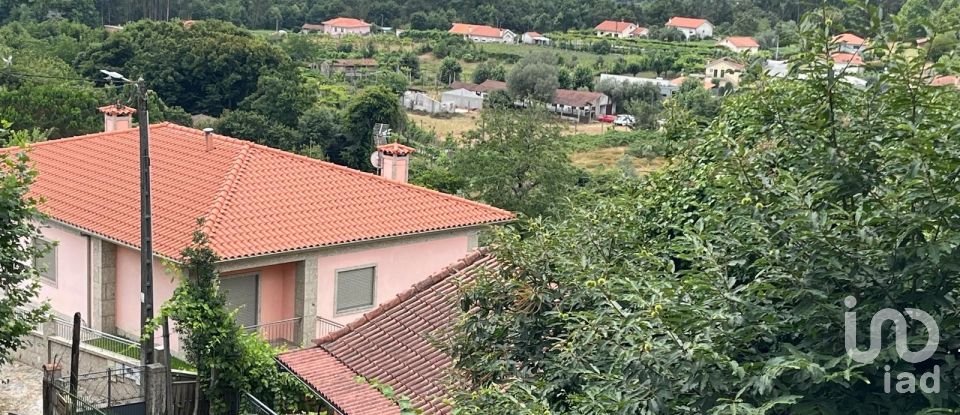 Casa T2 em Rendufinho de 200 m²