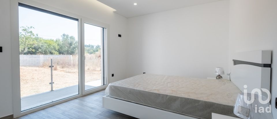 House T4 in São Miguel, Santa Eufémia e Rabaçal of 193 m²