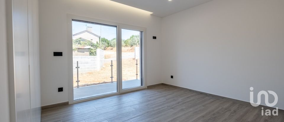 House T4 in São Miguel, Santa Eufémia e Rabaçal of 193 m²