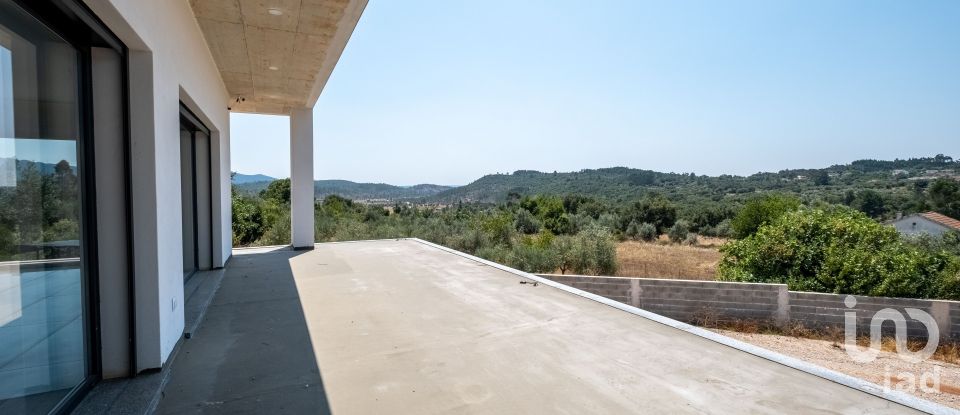 House T4 in São Miguel, Santa Eufémia e Rabaçal of 193 m²