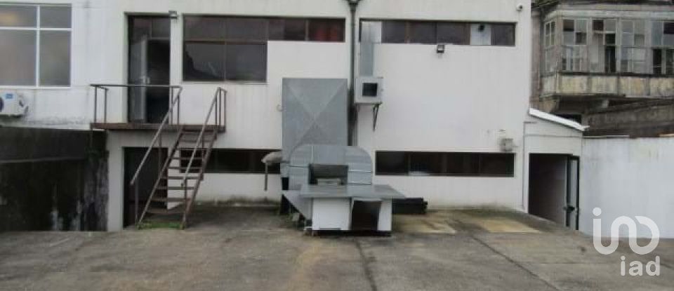 Shop / premises commercial in Cedofeita, Santo Ildefonso, Sé, Miragaia, São Nicolau e Vitória of 167 m²