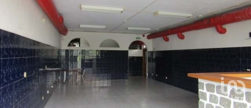 Shop / premises commercial in Cedofeita, Santo Ildefonso, Sé, Miragaia, São Nicolau e Vitória of 167 m²