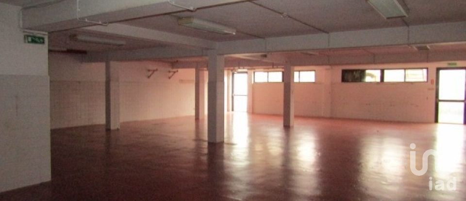 Boutique/Local commercial à Cedofeita, Santo Ildefonso, Sé, Miragaia, São Nicolau e Vitória de 151 m²