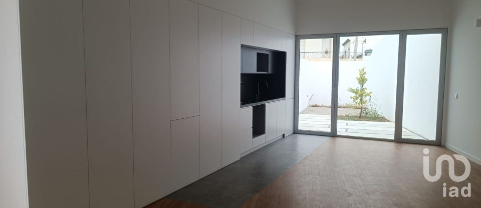 Moradia T2 em Lourinhã e Atalaia de 84 m²