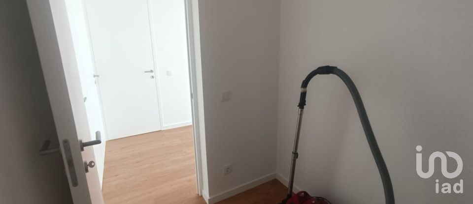 Moradia T2 em Lourinhã e Atalaia de 84 m²