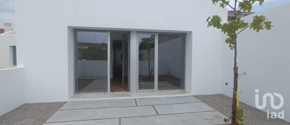 Moradia T2 em Lourinhã e Atalaia de 84 m²