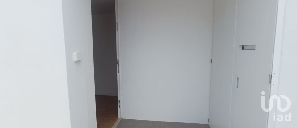 Moradia T2 em Lourinhã e Atalaia de 73 m²