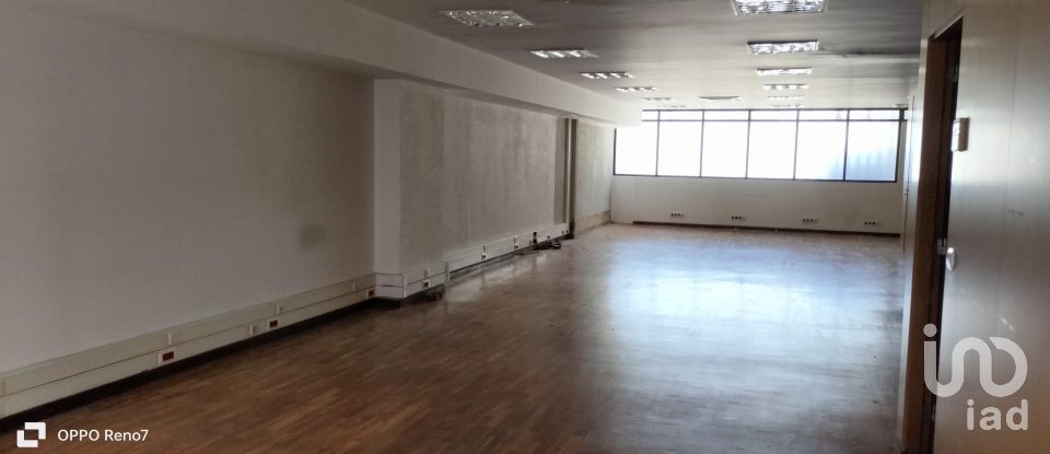 Loja / Estabelecimento Comercial em Bonfim de 197 m²