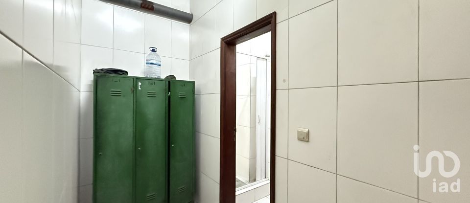 Armazém T0 em Oiã de 569 m²