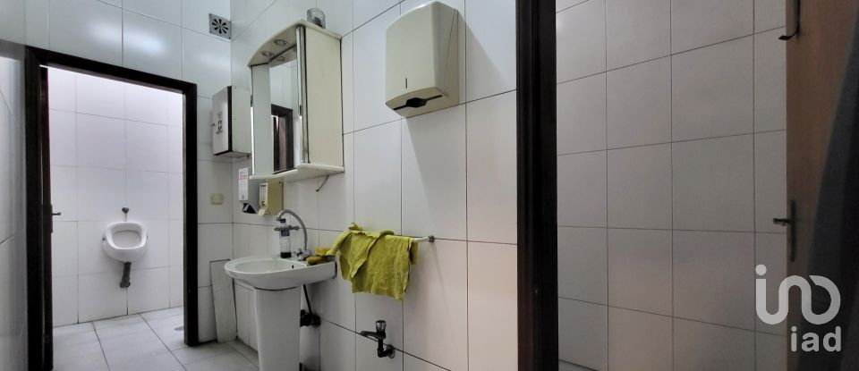 Armazém T0 em Oiã de 569 m²