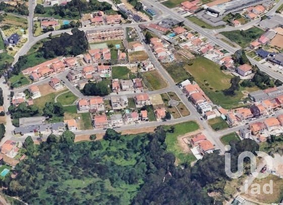 Land in Serzedo E Perosinho of 515 m²