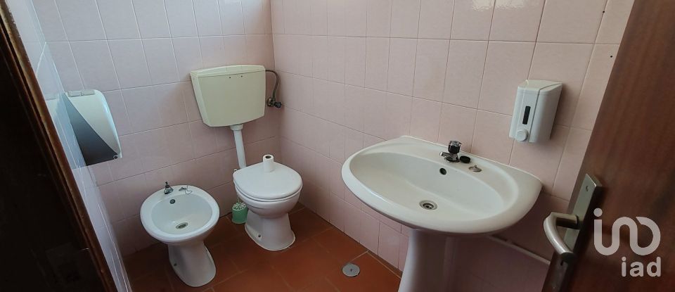 Boutique/Local commercial à Proença-a-Nova e Peral de 84 m²