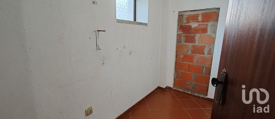 Boutique/Local commercial à Proença-a-Nova e Peral de 84 m²